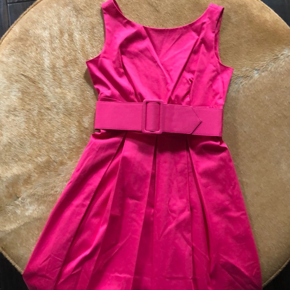 Belted dress, size 6